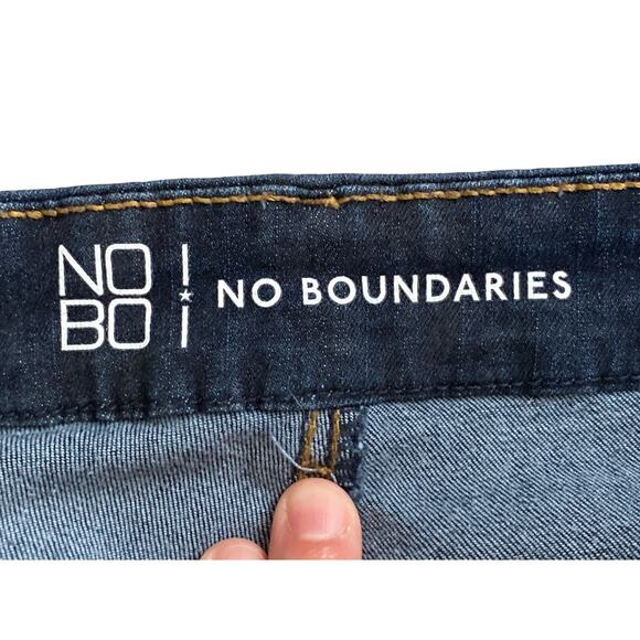 NO BOUNDARIES Womens Size 9 High Rise Skinny Raw Hem Dark Blue Jeans 26" Inseam - Picture 6 of 7